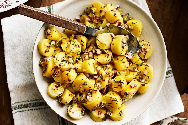 Kartoffelsalat (Bavarian Potato Salad)