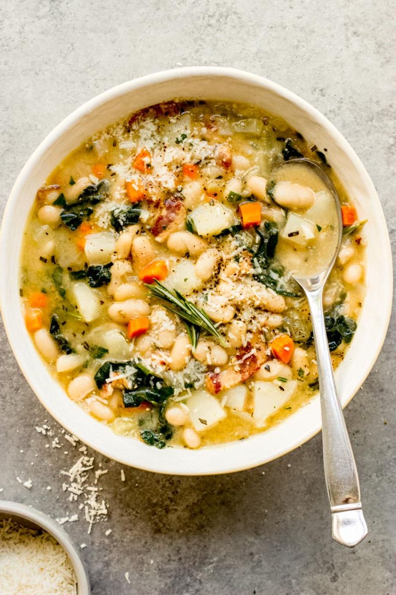 White Bean and Kale Soup