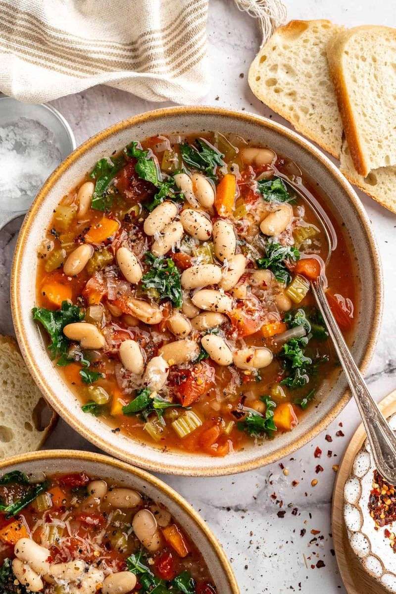 Tuscan White Bean and Kale Soup