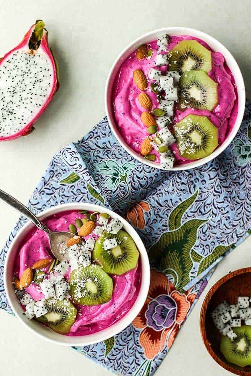 Dragon Fruit Smoothie Bowls