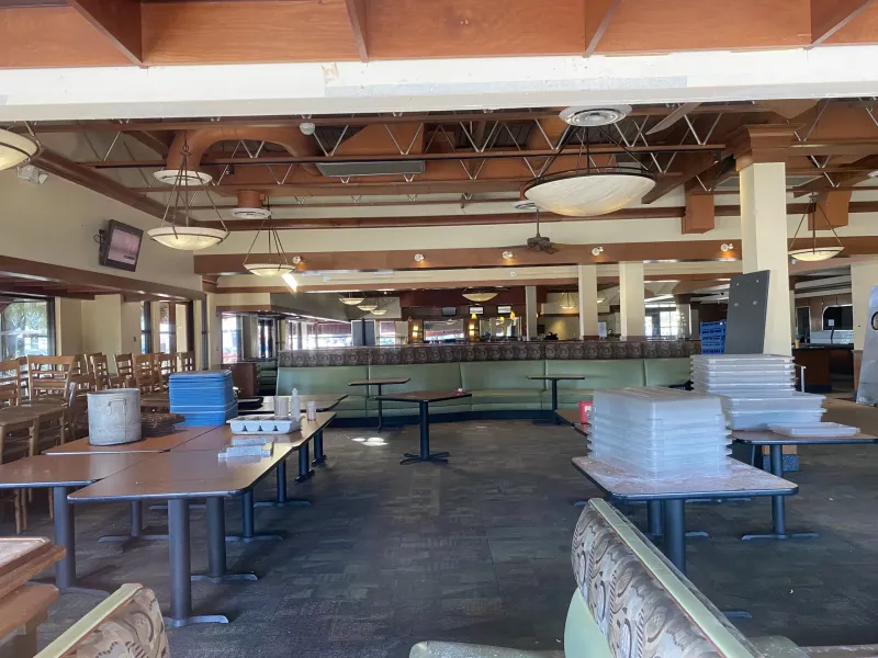 Luby’s Cafeteria (Classic Chain)