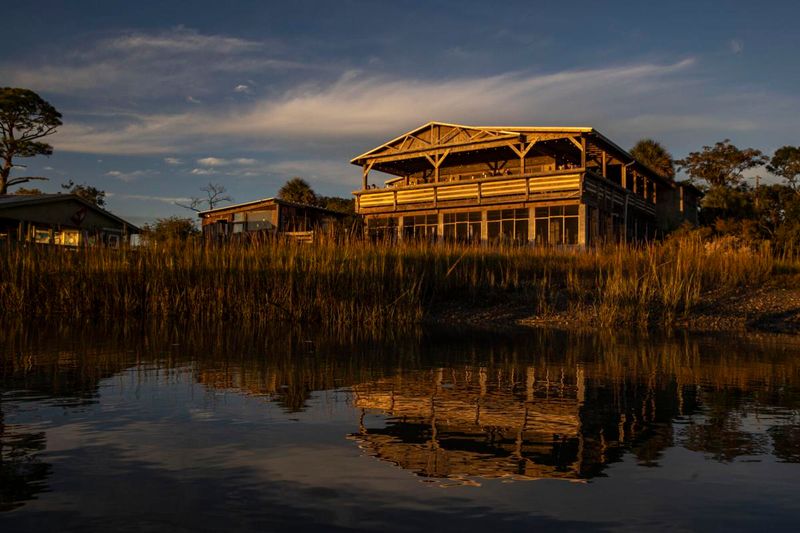 South Carolina — Bowens Island Restaurant (Charleston area)