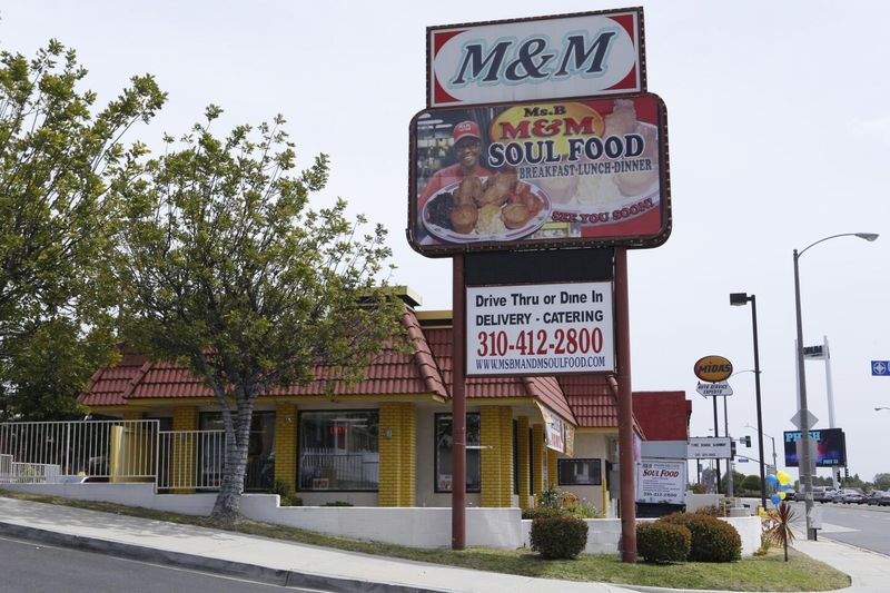 M&M Soul Food - Los Angeles, CA