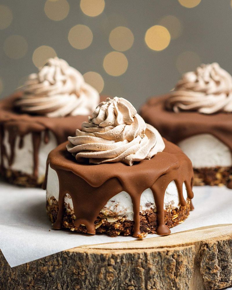 Vegan Chocolate Cheesecake Bites