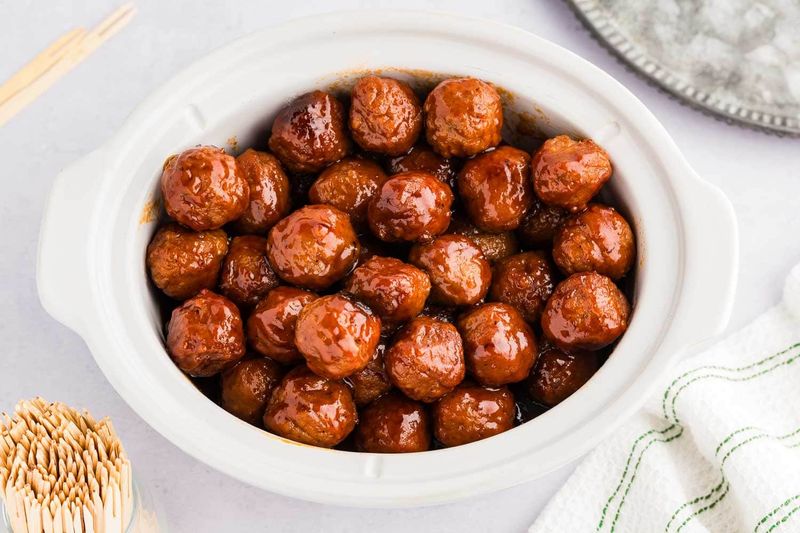 Meatballs in Grape Jelly Sauce