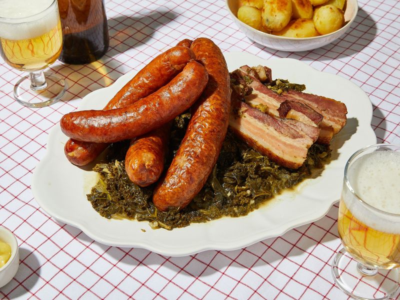 Grünkohl mit Pinkel (kale with Pinkel sausage)