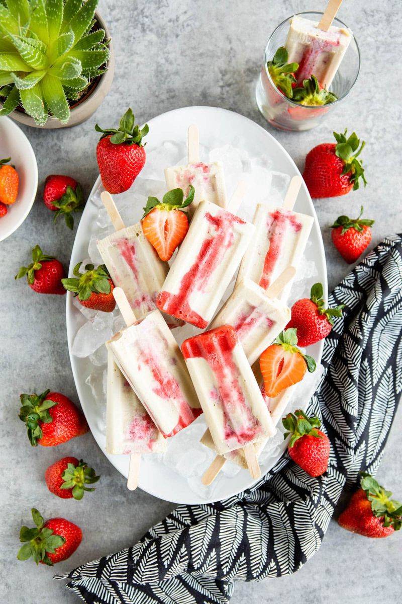 Strawberry popsicles