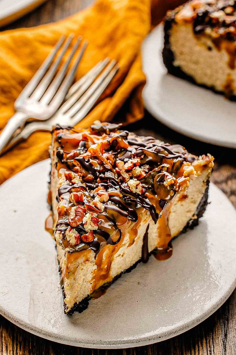 Turtle cheesecake