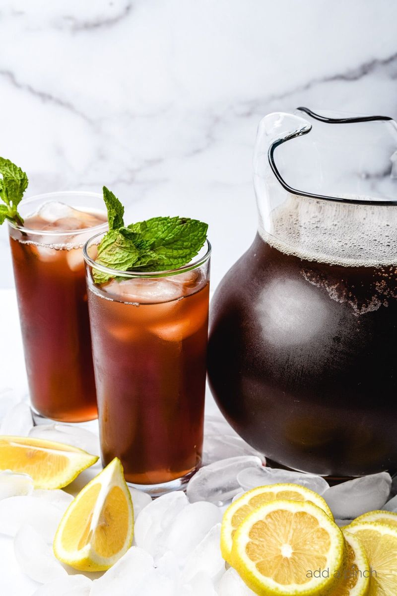 Classic Southern Iced Tea (Sweet or Unsweetened)