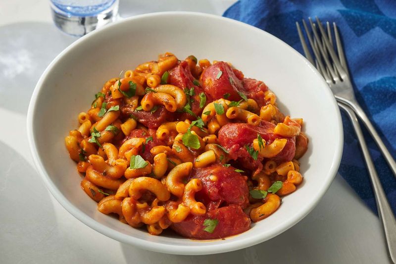 Macaroni and Tomatoes