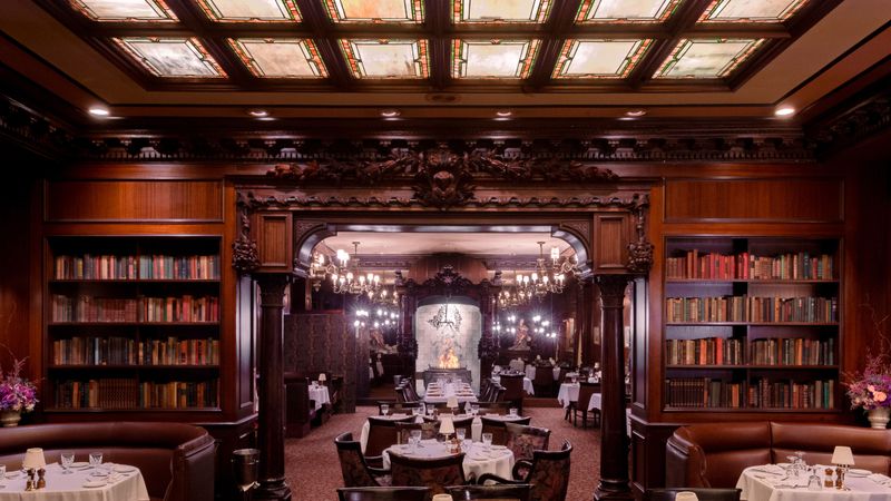 Hawaii — Hy’s Steak House, Honolulu