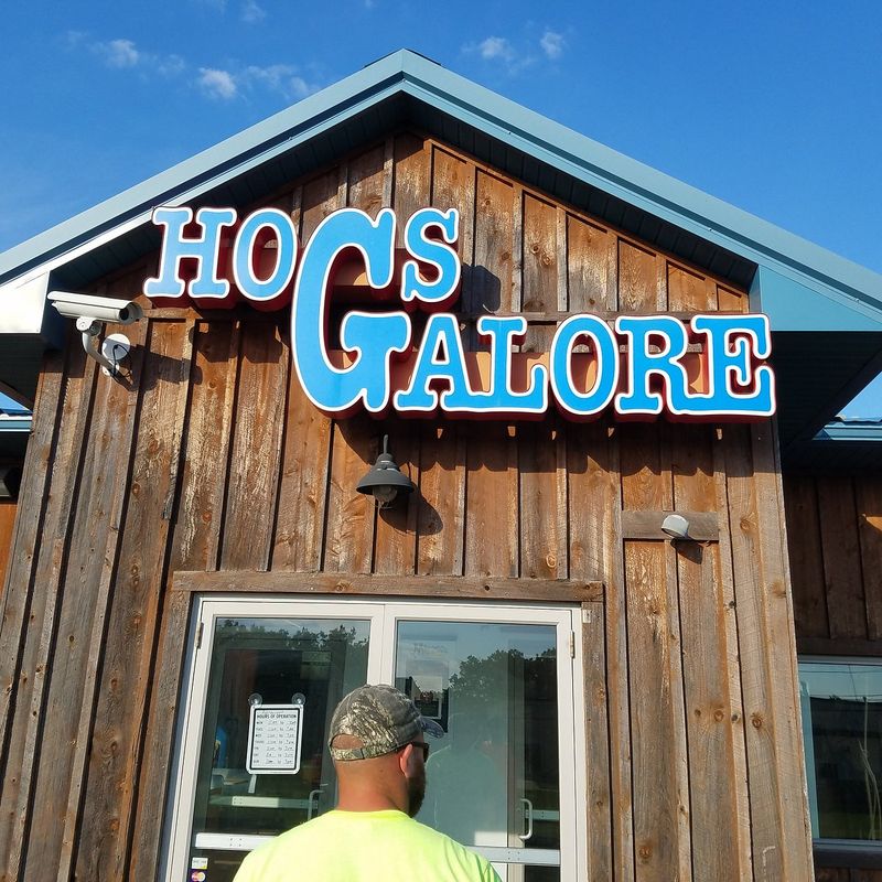 Hog's Galore BBQ, Woodland