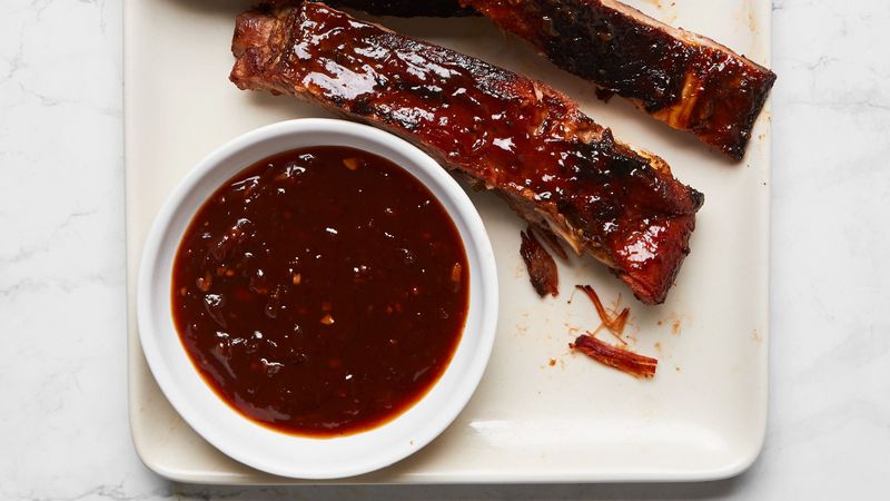 Ordering ribs without clarifying the sauce