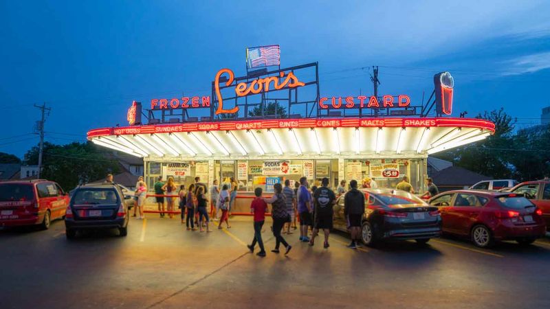Leon's Frozen Custard - Milwaukee