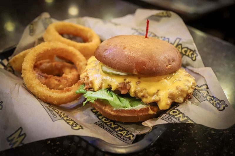 Montana - Pork Chop Sandwich