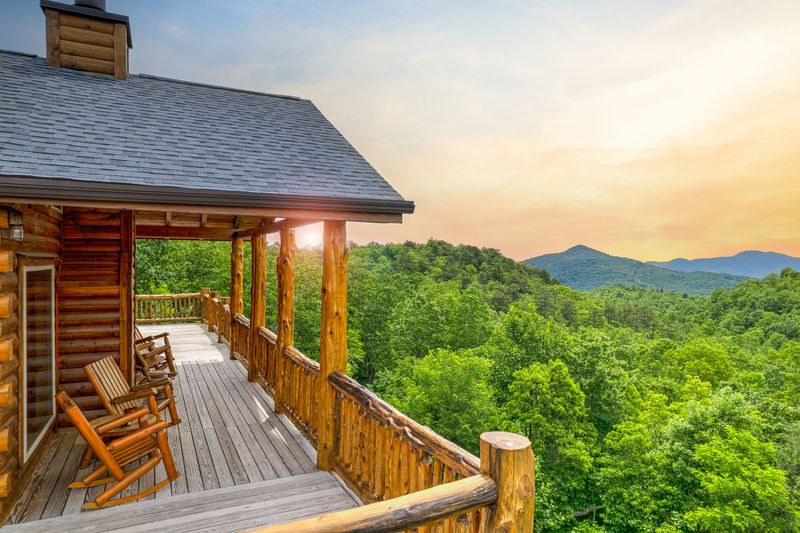 Pinecone Porch Café