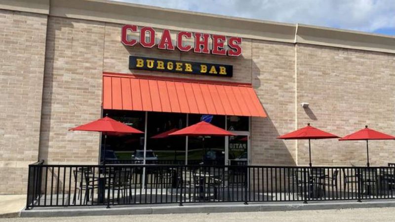 Coaches Burger Bar, Youngstown