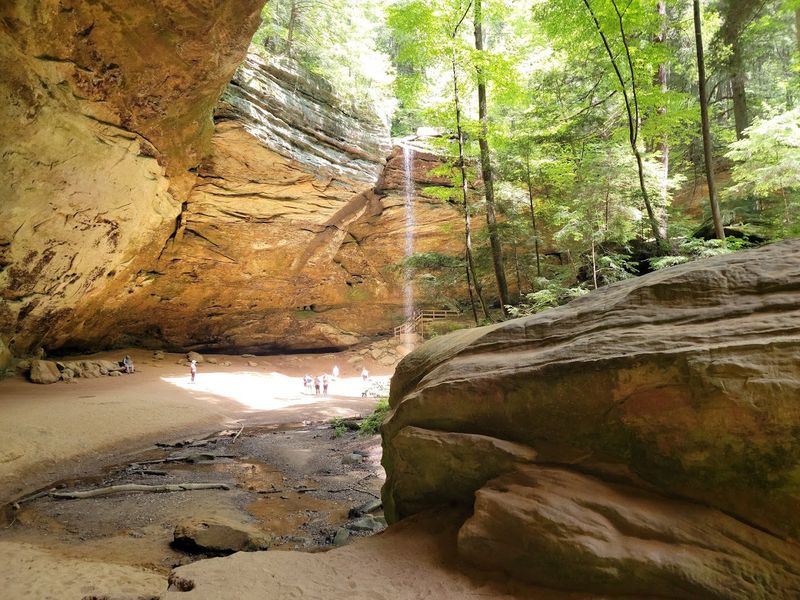 Ash Cave (South Bloomingville)