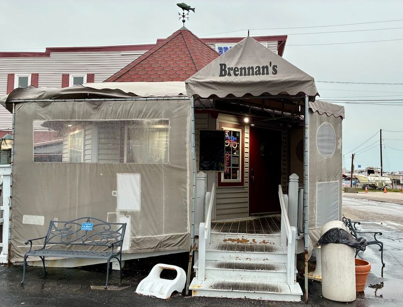 Brennan’s Fish House (Grand River)