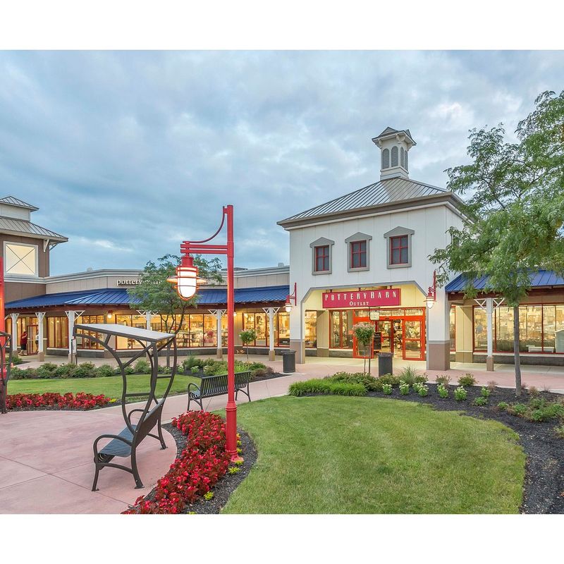 Tanger Outlets &ndash; Jeffersonville (Jeffersonville)