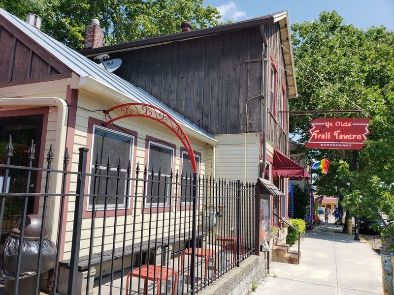Ye Olde Trail Tavern (Yellow Springs)
