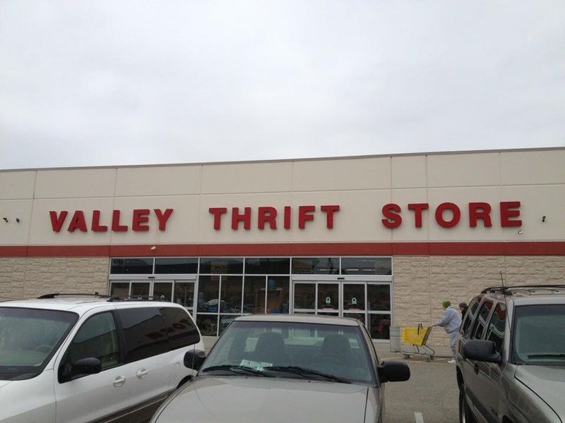 Valley Thrift Store (Cincinnati)