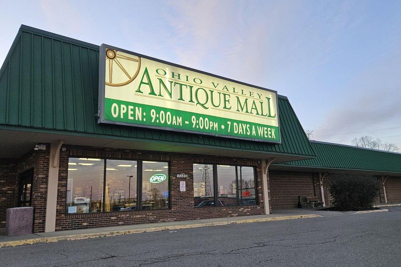 Ohio Valley Antique Mall, Fairfield, OH