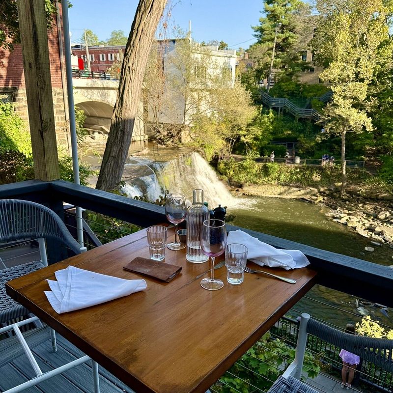 17 River Grille, Chagrin Falls