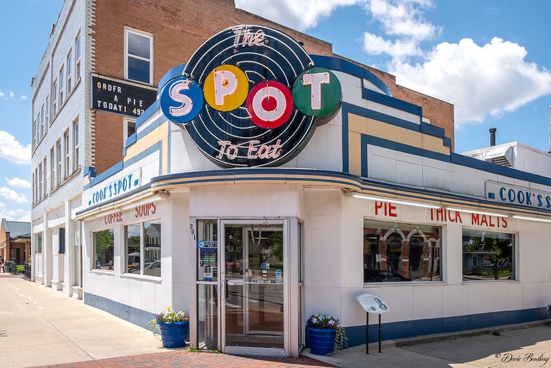 The Spot Restaurant, Sidney