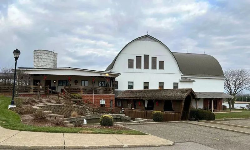 The Barn Restaurant, Smithville
