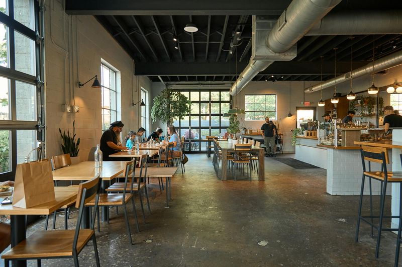 Fox in the Snow Cafe, Columbus