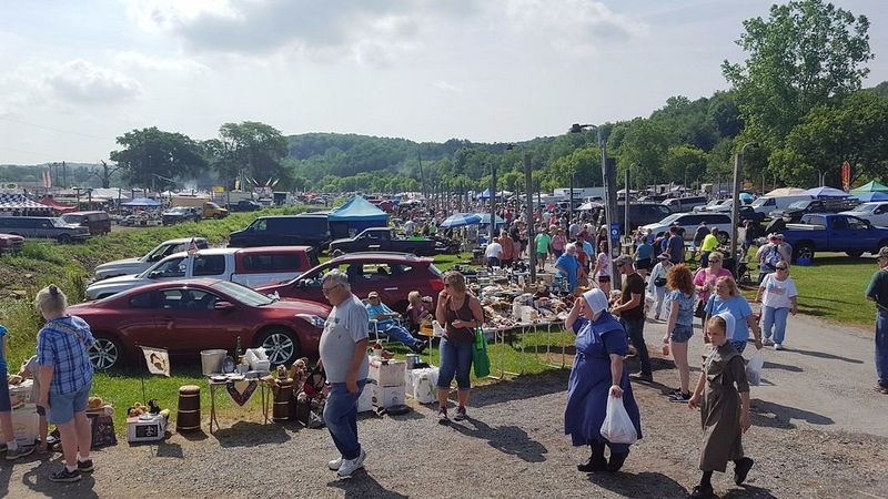 Rogers Flea Market & Auctions (Rogers)