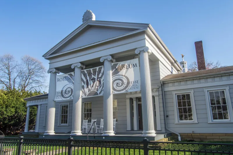 Robbins Hunter Museum at the Avery-Downer House