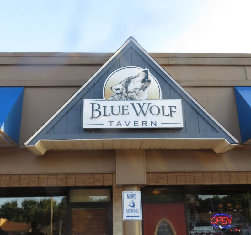 Blue Wolf Tavern, Boardman
