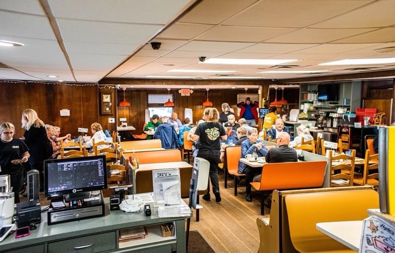 Plan Your Visit To Hyde's