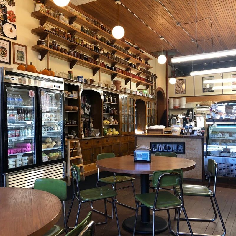 Larder Delicatessen & Bakery