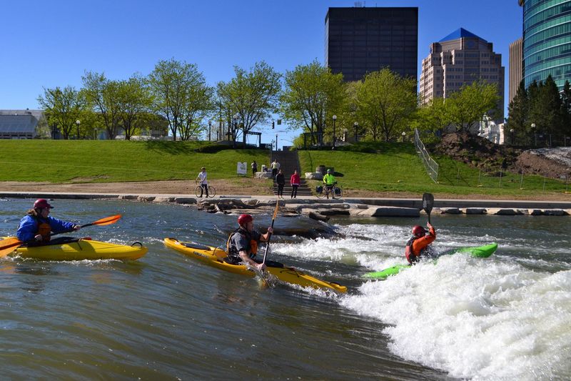 Kayaking the Great Miami Through Franklin