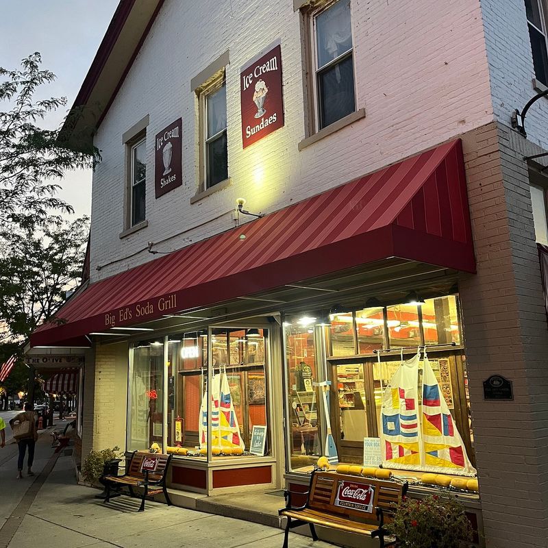 Big Ed&rsquo;s Main Street Soda Grill, Vermilion