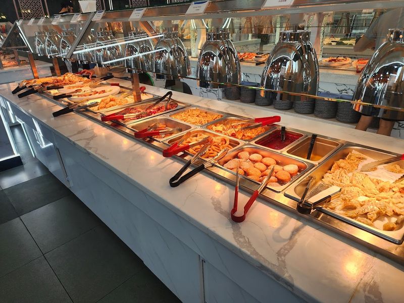 Umi Hot Pot Sushi & Seafood Buffet (Round Rock)