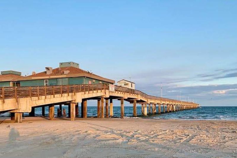 Port Aransas (Island Beach Culture)