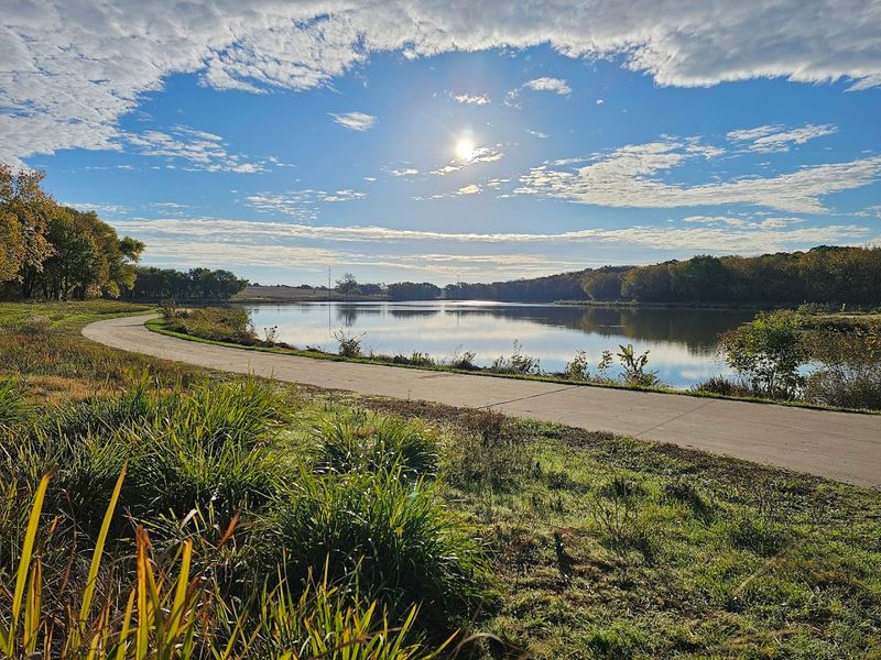 Oak Point Park Trail