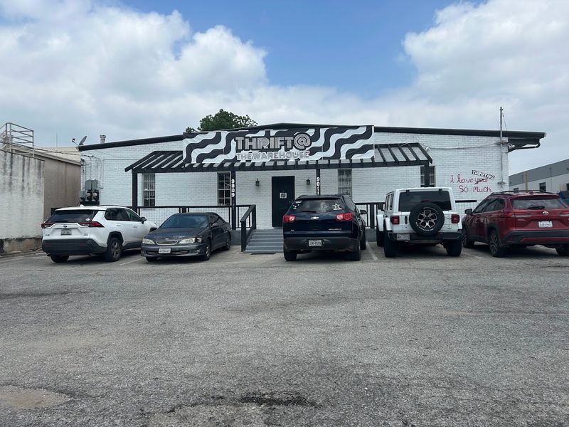 Strategic Location and Hours That Work for Serious Thrifters
