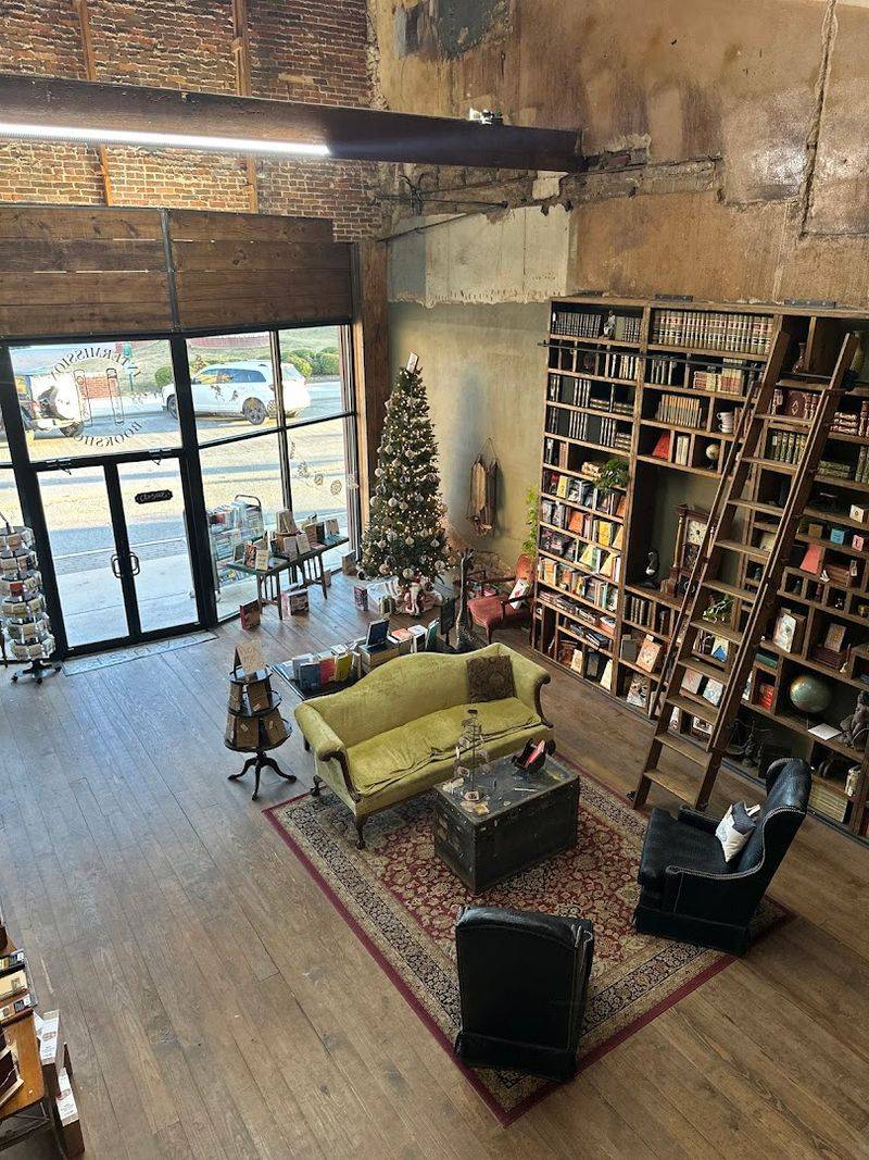 Hours, Parking, and Easy Planning