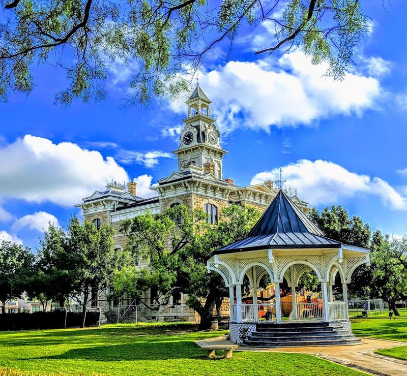 Historic Downtown Architecture That Hasn't Changed in Over a Century