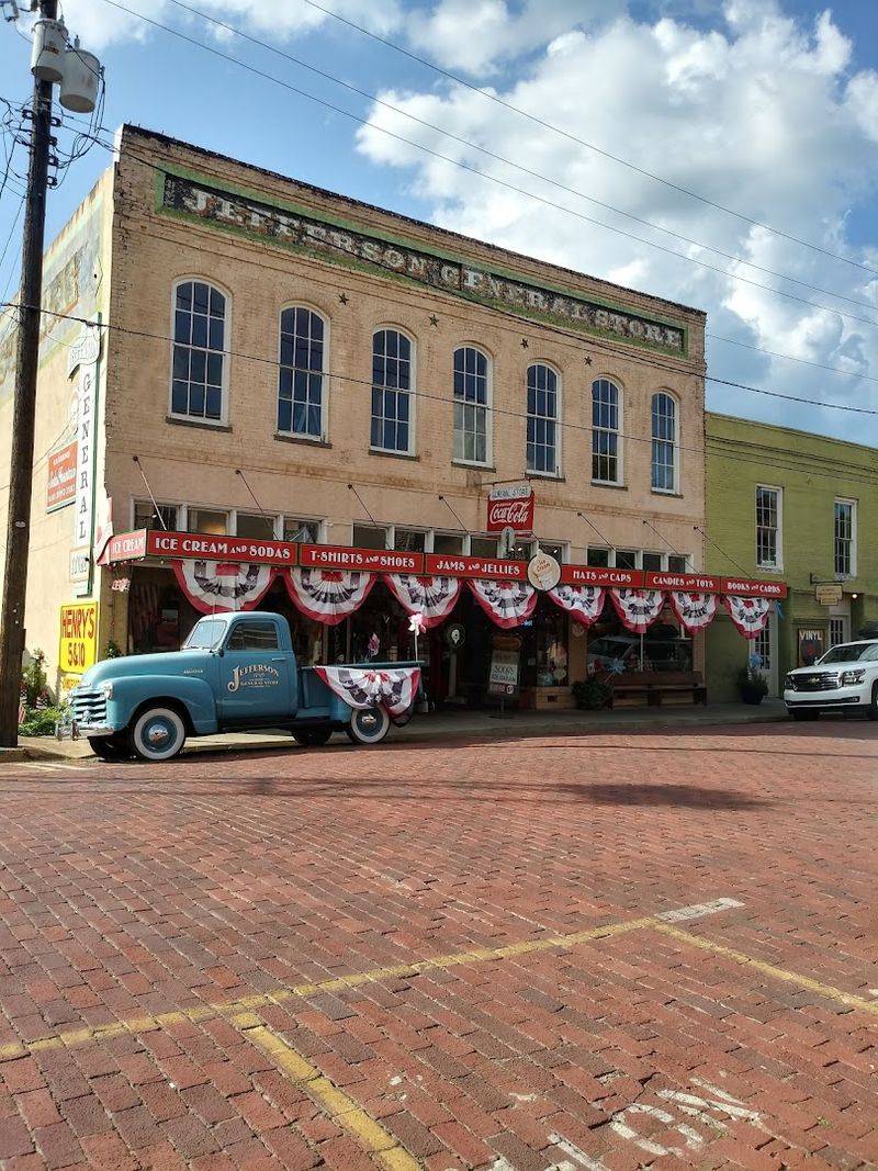 Jefferson (Victorian River Town)