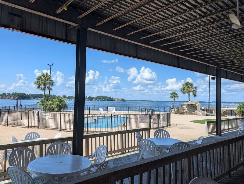 Papa's on the Lake (Lake Conroe)
