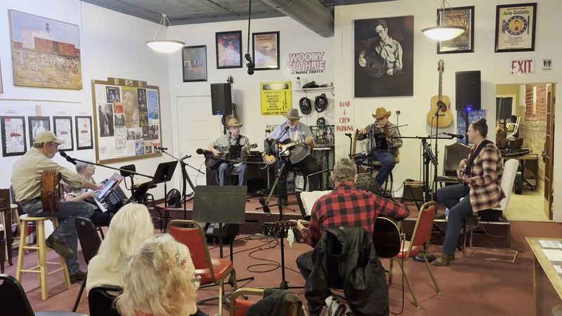 Woody Guthrie's Formative Years