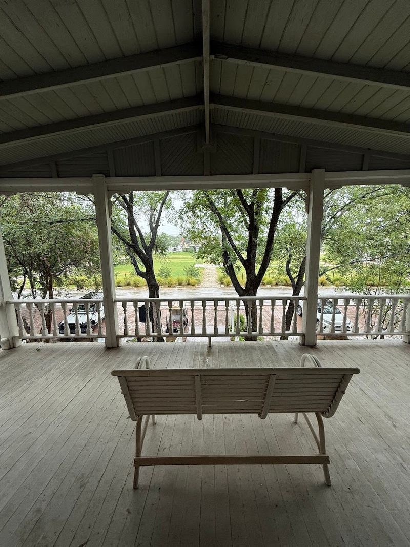 Hooper's Restaurant Right Across the Street