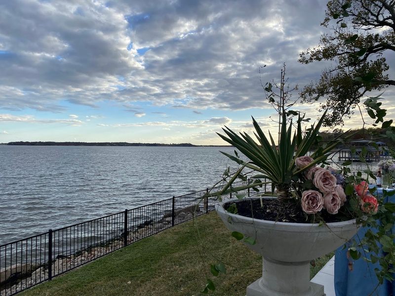 Lakeside (near Lake Worth & Eagle Mountain Lake)