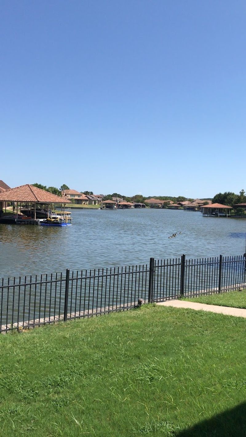 DeCordova Bend Estates (Lake Granbury)